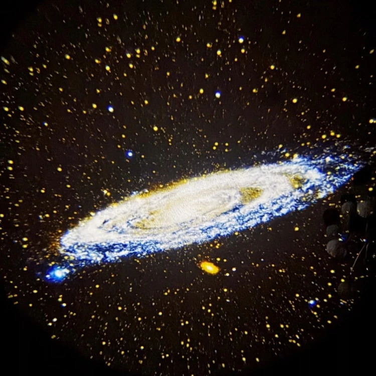 Projektor gwiazd LED – planetarium i rzutnik nieba z funkcją lampki nocnej