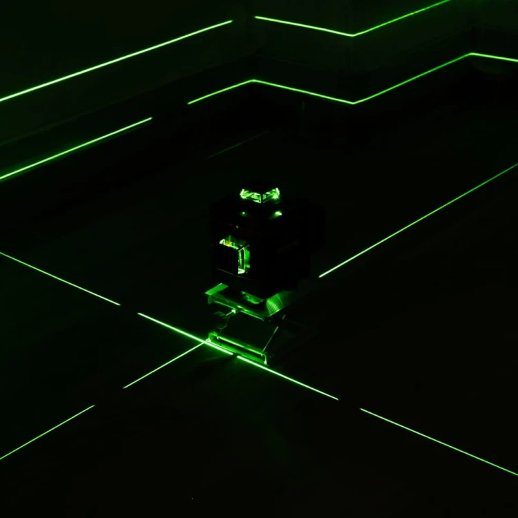 POZIOMICA LASEROWA KRZYŻOWA SAMOPOZIOMUJĄCA PŁASZCZYZNOWA LASER 4D 360 °