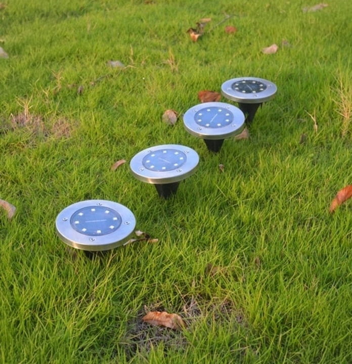 LAMPKI SOLARNE OGRODOWE LAMPY LED DYSKI GRUNTOWE WBIJANE NAJAZDOWE 8 SZTUK