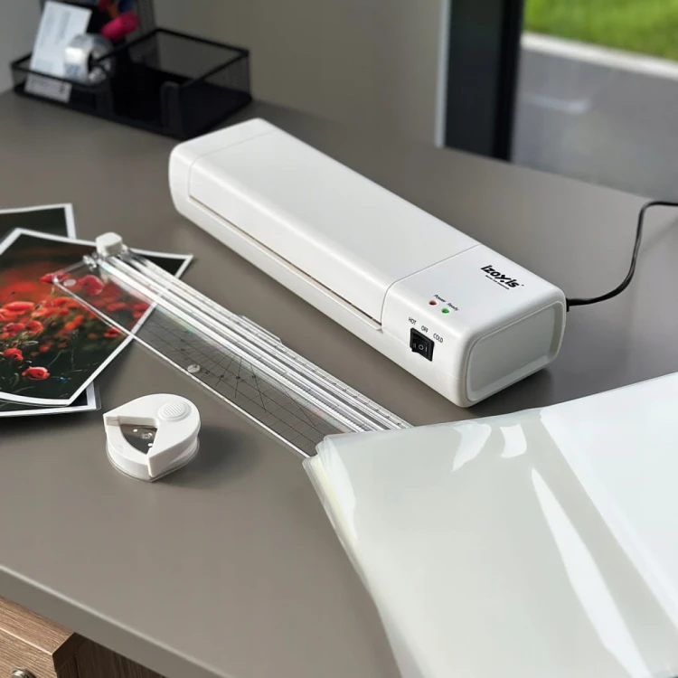 Laminator A4 IZOXIS 4w1 Zestaw Biurowy Trymer Zaokrąglacz + 60 Folii